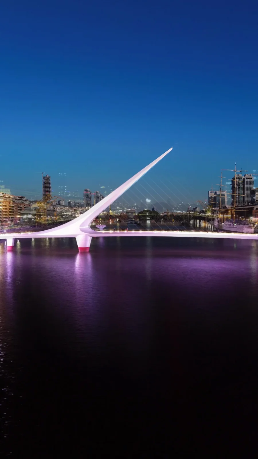 Puente de la Mujer / Day to Night